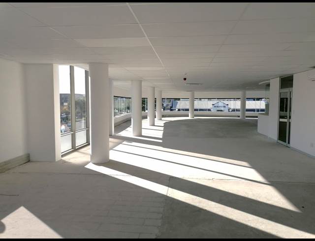 840M² OFFICE TO LET IN TYGER VALLEY