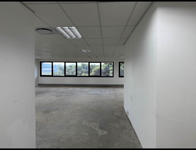 189.90M² OFFICE TO LET IN TYGER VALLEY