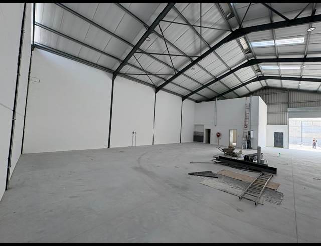 429M² WAREHOUSE TO LET IN FIRGROVE