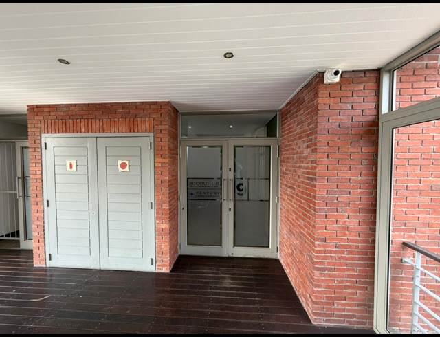 215M² OFFICE TO LET IN DURBANVILLE CENTRAL