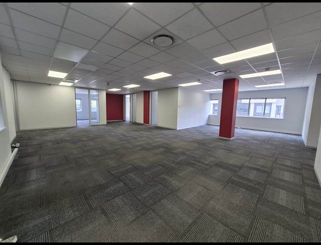1,319M² OFFICE TO LET IN SANDTON CENTRAL