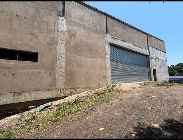 2,000M² WAREHOUSE TO LET IN PARK HILL