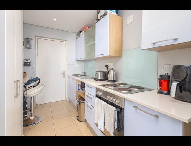 1 BEDROOM APARTMENT TO LET IN BEACHFRONT