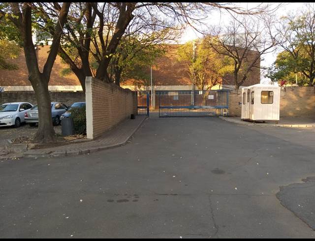 3,240M² WAREHOUSE TO LET IN INDUSTRIA WEST
