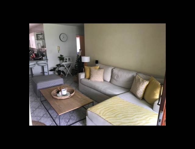 2 bed property to rent in GREENSIDE