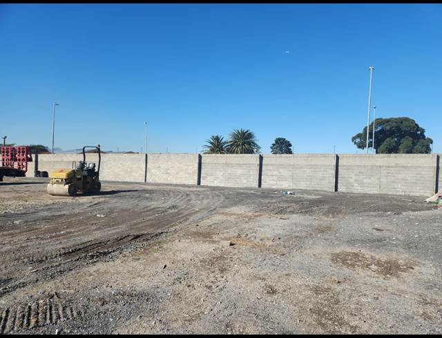 2,000M² INDUSTRIAL YARD TO LET IN BLACKHEATH INDUSTRIAL