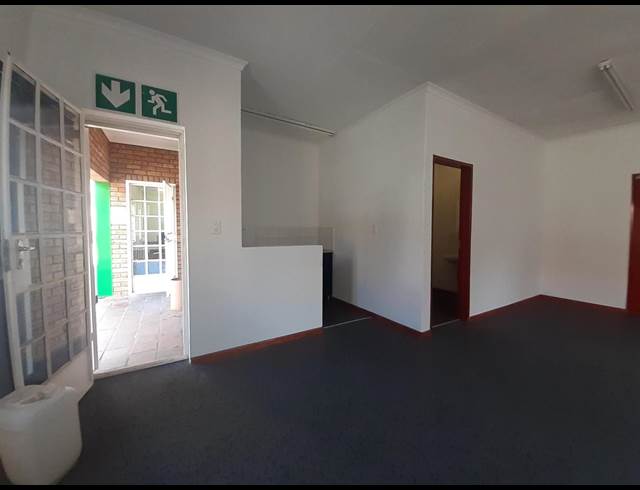 551M² WAREHOUSE TO LET IN SILVERTON
