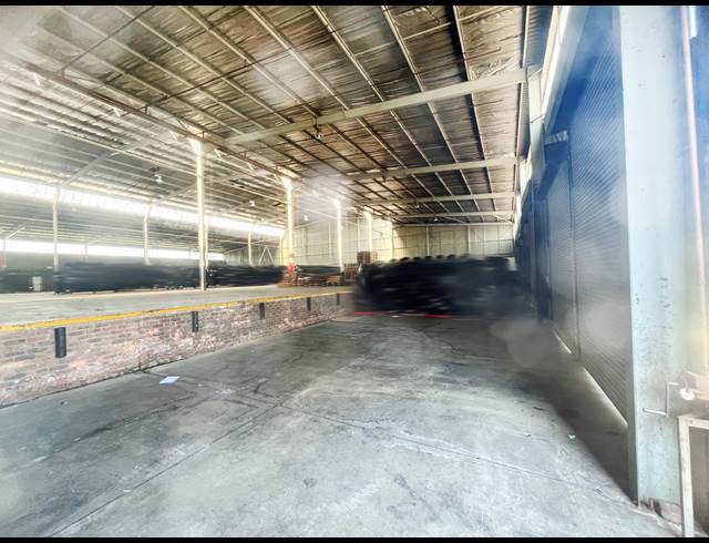 4,000M² WAREHOUSE TO LET IN JET PARK