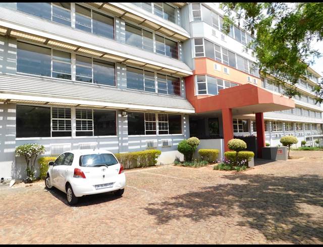 856M² OFFICE TO LET IN FERNDALE