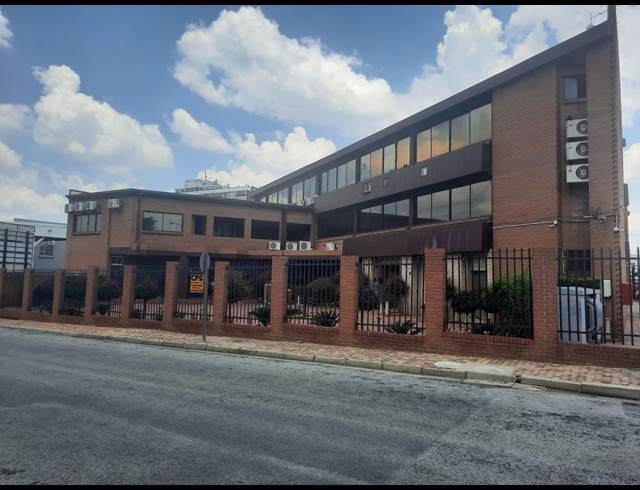 OFFICE PROPERTY TO RENT IN NEW REDRUTH