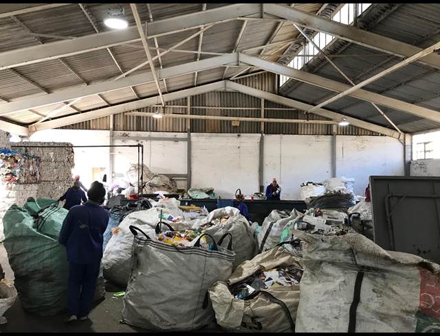 400M² WAREHOUSE RENTED IN EPPING INDUSTRIAL