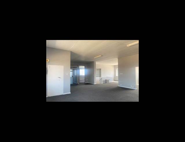 2,770M² WAREHOUSE TO LET IN EPPING INDUSTRIAL