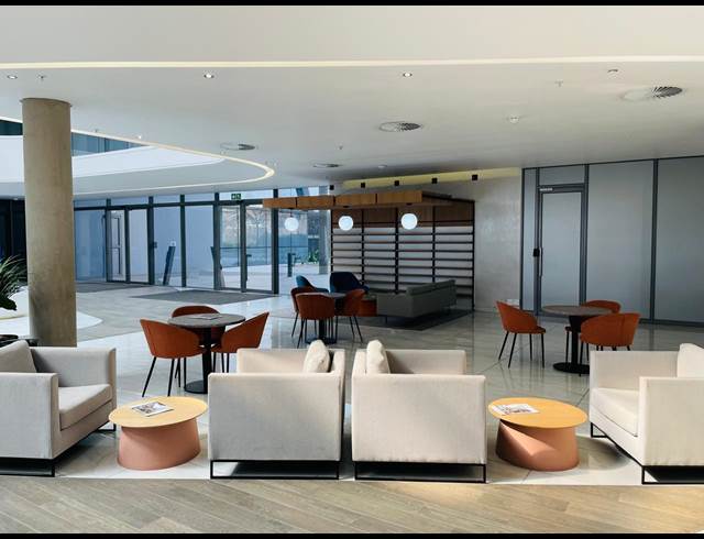 510M² OFFICE TO LET IN WATERFALL