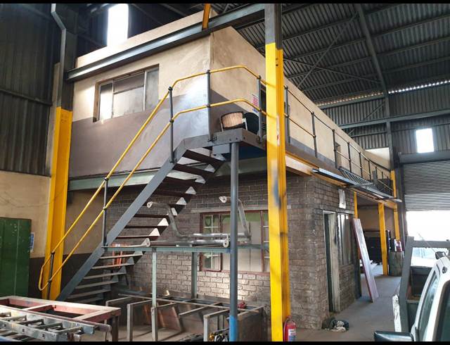 1,400M² WAREHOUSE TO LET IN WADEVILLE