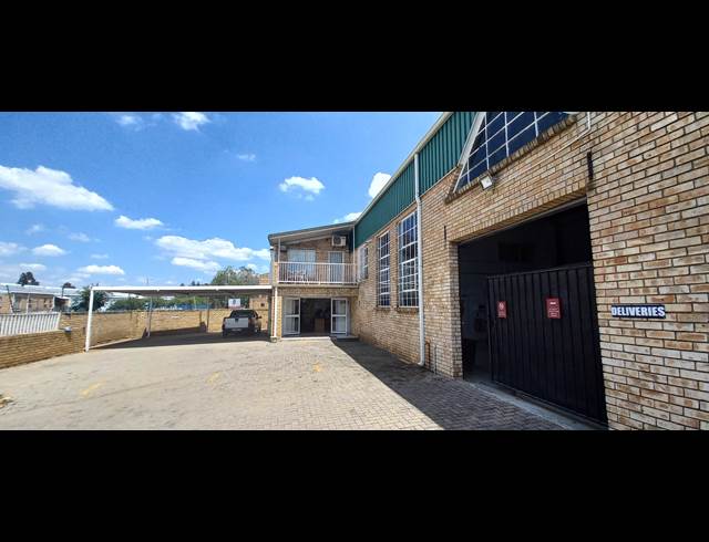 571M² WAREHOUSE TO LET IN LASER PARK