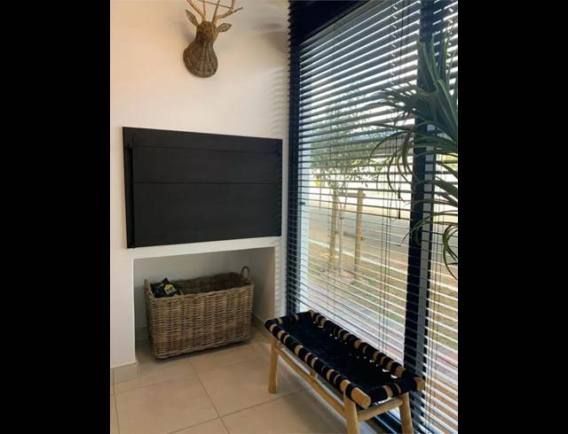 2 bed property to rent in VREDEKLOOF HEIGHTS