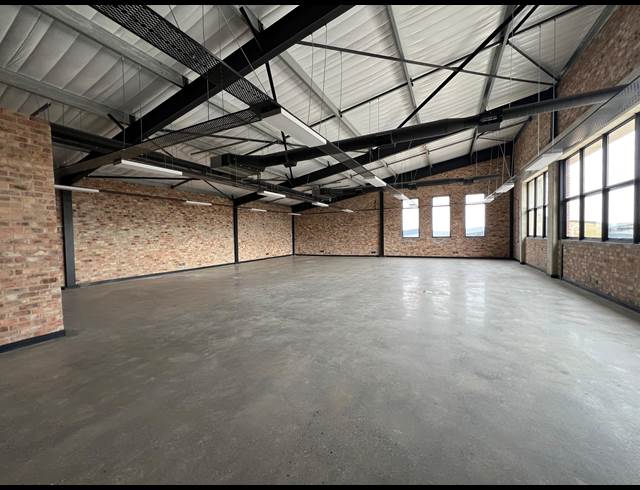 2,991.68M² WAREHOUSE TO LET IN RIVERSANDS
