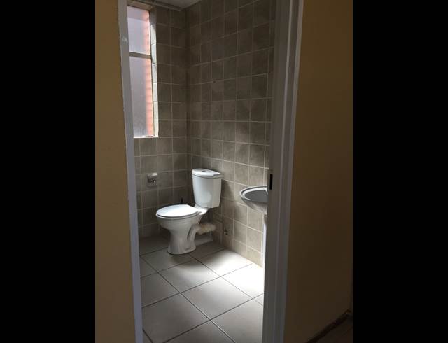 3 bed property to rent in KIMBULT AH