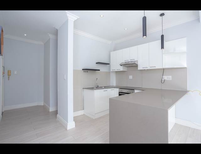 2 BEDROOM APARTMENT RENTED IN CLAREMONT UPPER