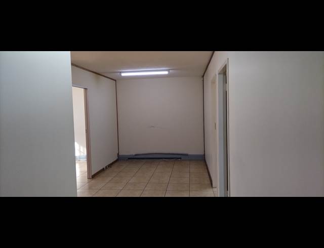 75M² OFFICE TO LET IN NELSPRUIT CENTRAL