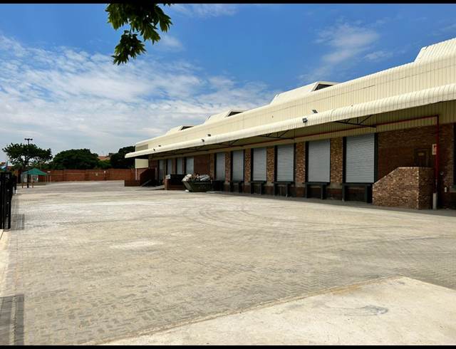 4,000M² WAREHOUSE TO LET IN EASTGATE