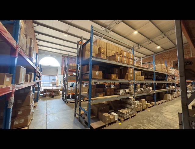 599.40M² WAREHOUSE TO LET IN MEADOWDALE