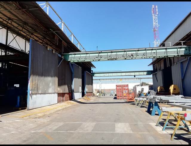 1,710M² FACTORY TO LET IN ANDERBOLT