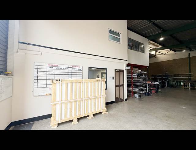 422.54M² WAREHOUSE TO LET IN MEADOWDALE