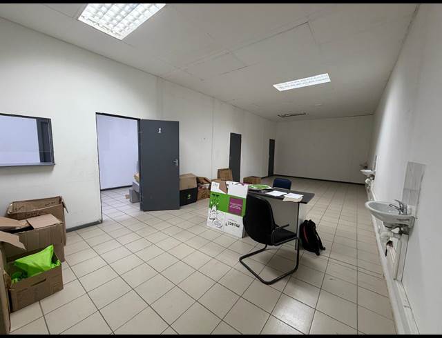388M² RETAIL TO LET IN SIYANDA