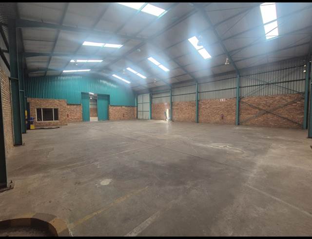 917M² WAREHOUSE TO LET IN POMONA