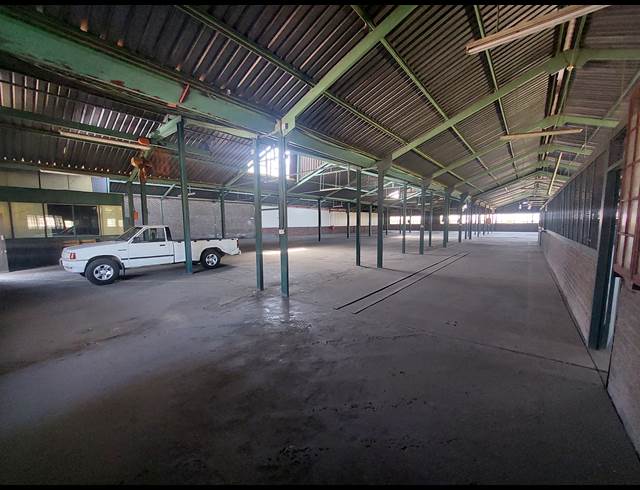 3,000M² FACTORY TO LET IN ANDERBOLT