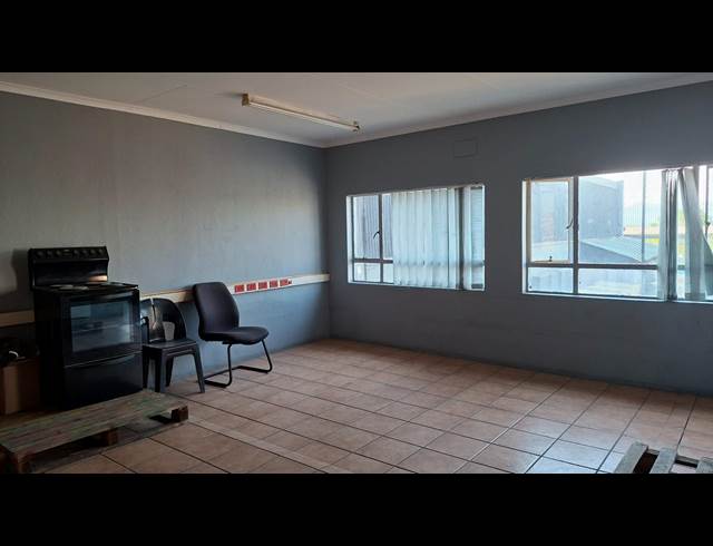 547M² OFFICE TO LET IN NELSPRUIT CENTRAL