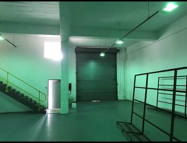 388M² FACTORY TO LET IN WESTMEAD