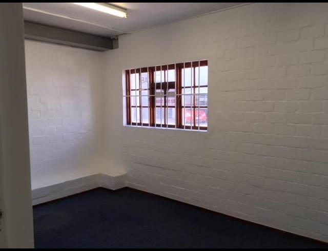170M² WAREHOUSE RENTED IN DIEP RIVER