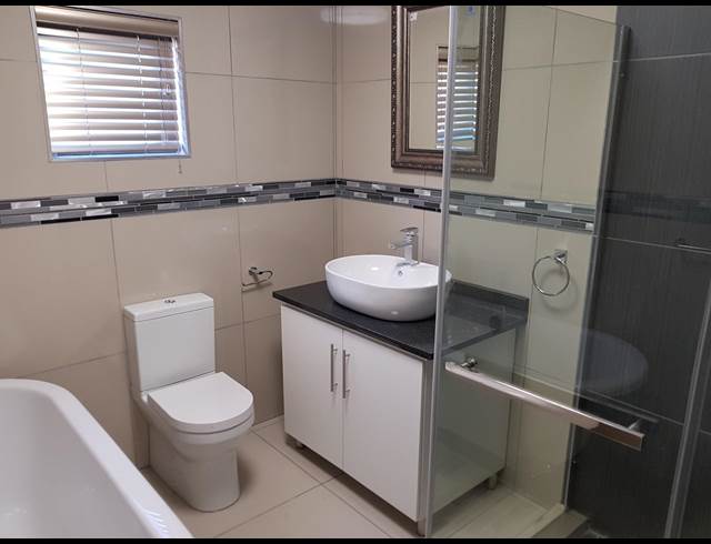 3 BEDROOM PROPERTY TO RENT IN HEUWELSIG