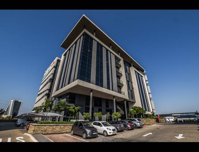 299M² OFFICE TO LET IN VORNA VALLEY