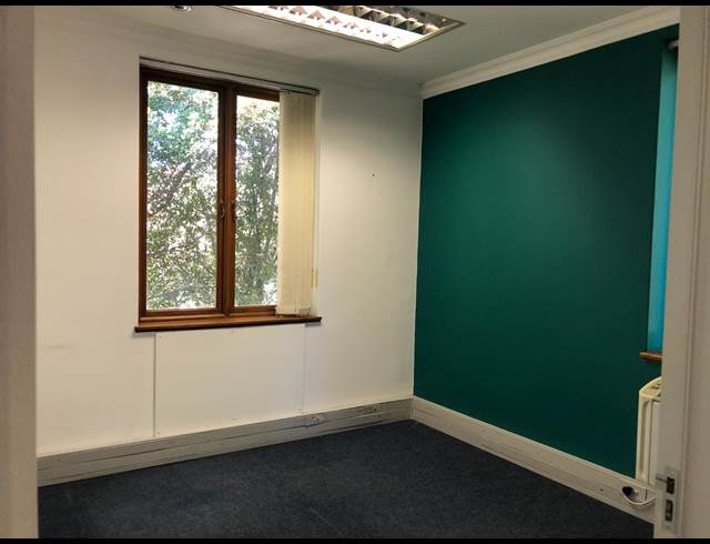 180M² OFFICE TO LET IN SANDTON CENTRAL