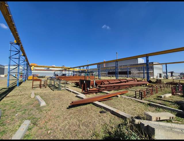 3,000M² INDUSTRIAL YARD TO LET IN ROODEKOP