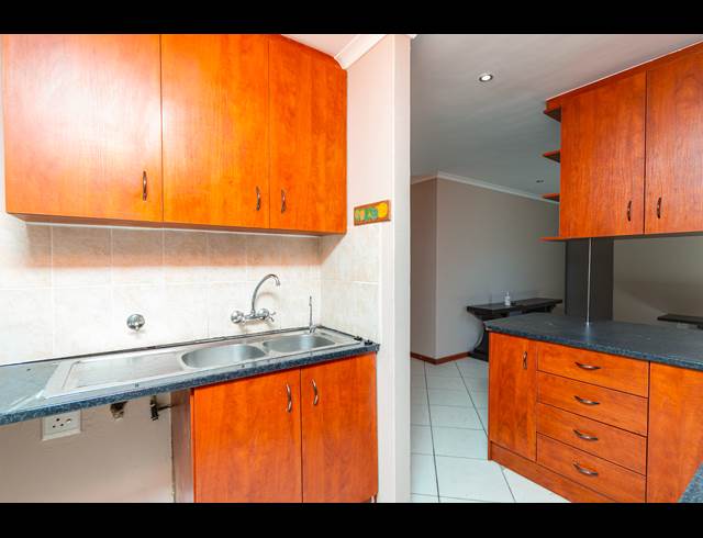 3 BEDROOM FREESTANDING RENTED IN PARKLANDS