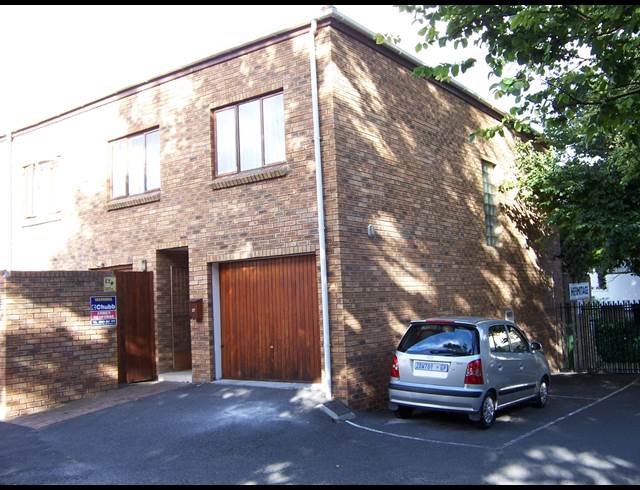 3 bed property to rent in ROSEBANK