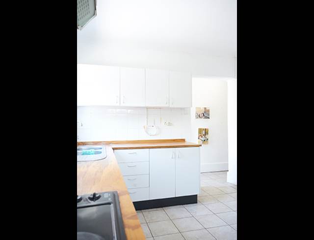 333M² BUILDING TO LET IN GARDENS