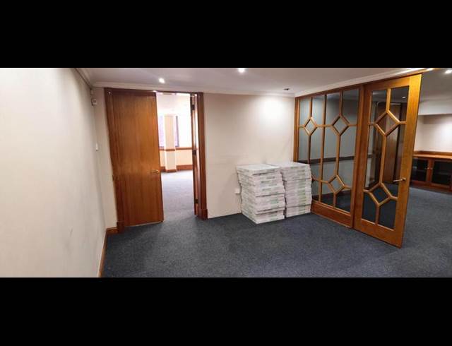 BUSINESS PROPERTY TO RENT IN LYNNWOOD