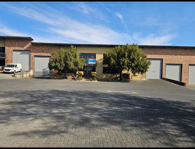 963M² WAREHOUSE TO LET IN NORTH RIDING
