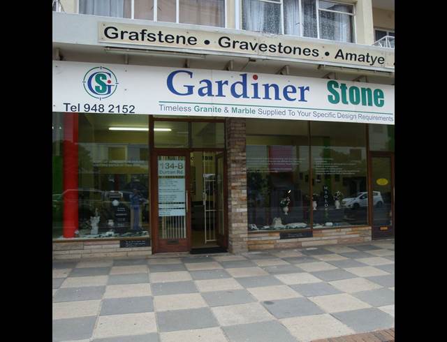 139M² RETAIL TO LET IN OAKDALE