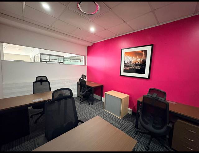 17M² SERVICED OFFICE TO LET IN BARBEQUE DOWNS