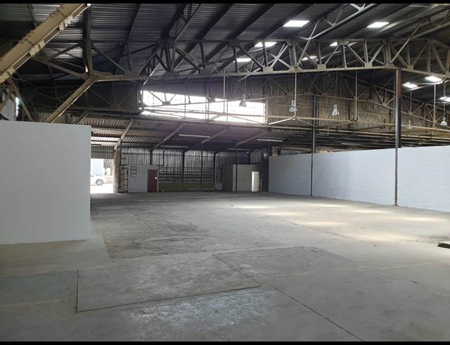454M² WAREHOUSE TO LET IN WADEVILLE