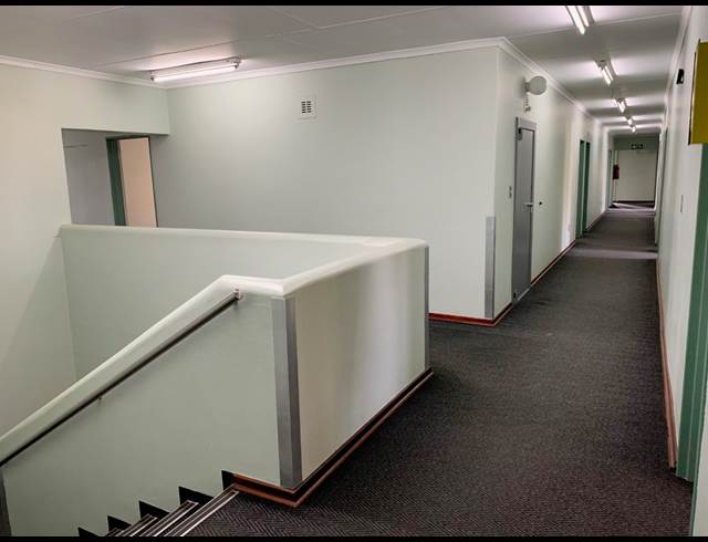 1,177M² OFFICE TO LET IN SPARTAN