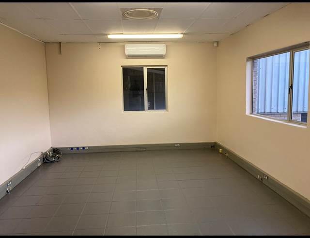 1,538M² WAREHOUSE TO LET IN WESTMEAD