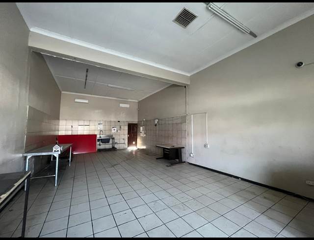65M² BUSINESS TO LET IN VALHALLA