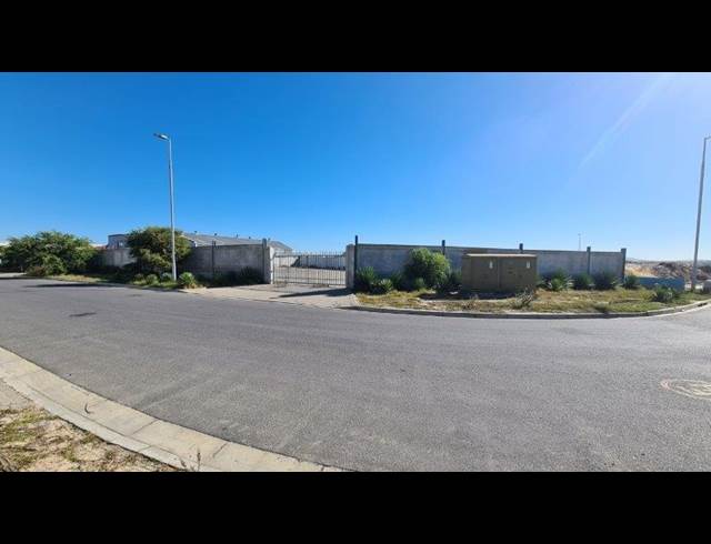 1,335M² INDUSTRIAL YARD RENTED IN RACING PARK